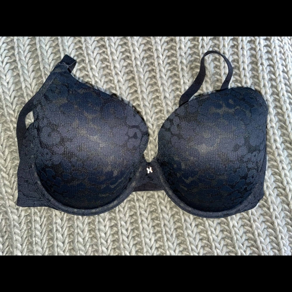 (34DDD) SAVAGE X FENTY TSHIRT BRA